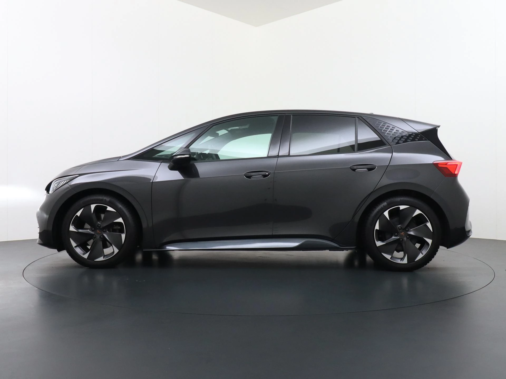 Hoofdafbeelding CUPRA Born