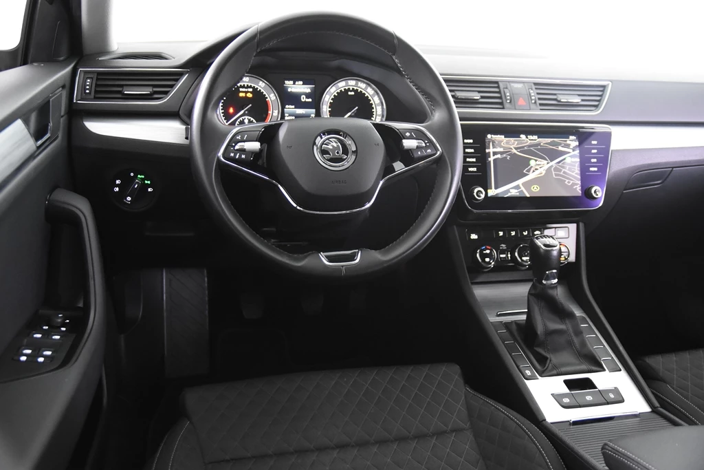 Hoofdafbeelding Škoda Superb