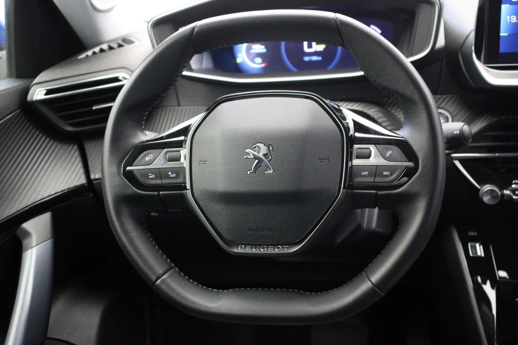 Hoofdafbeelding Peugeot e-2008
