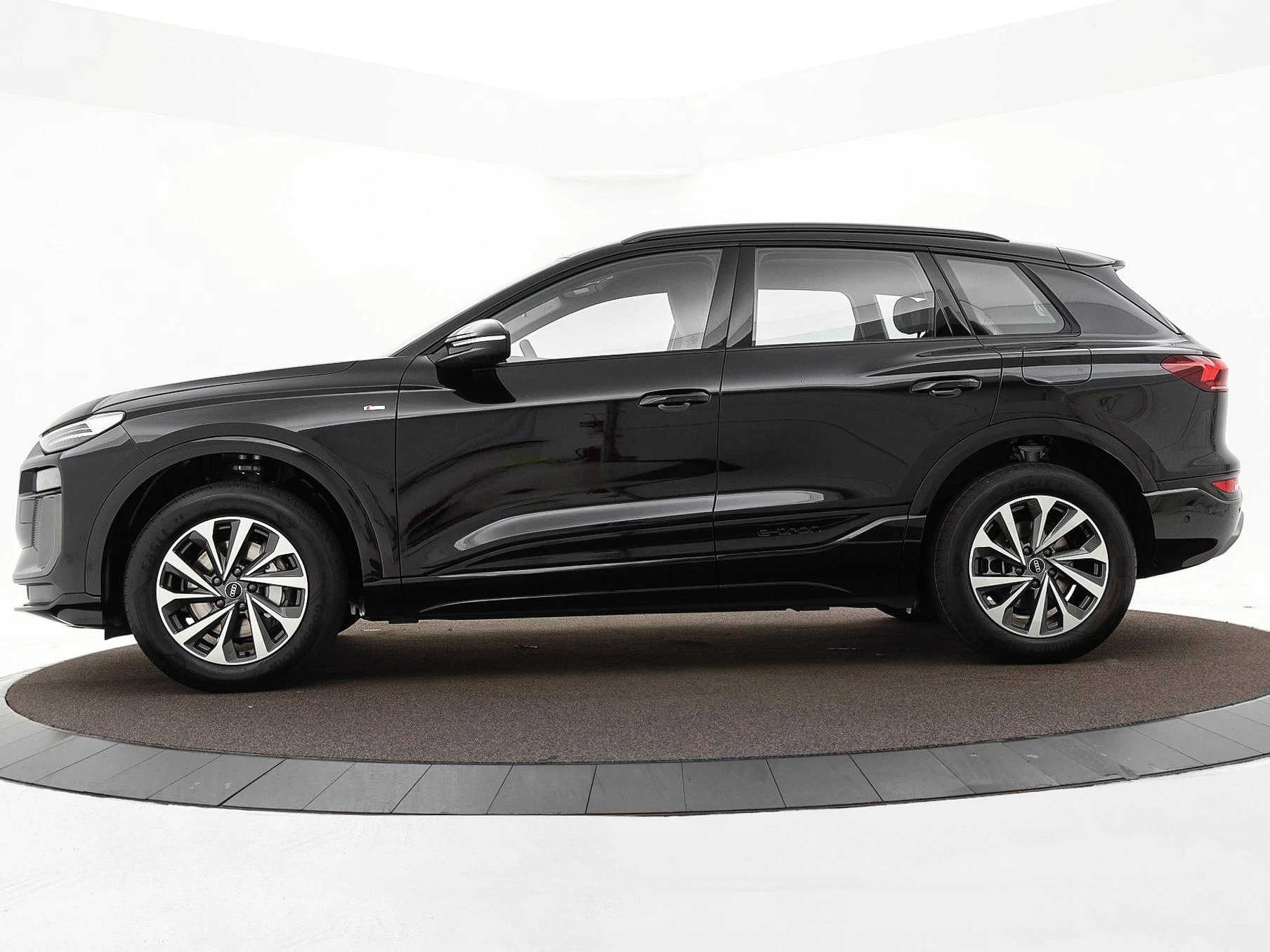 Hoofdafbeelding Audi Q6 e-tron