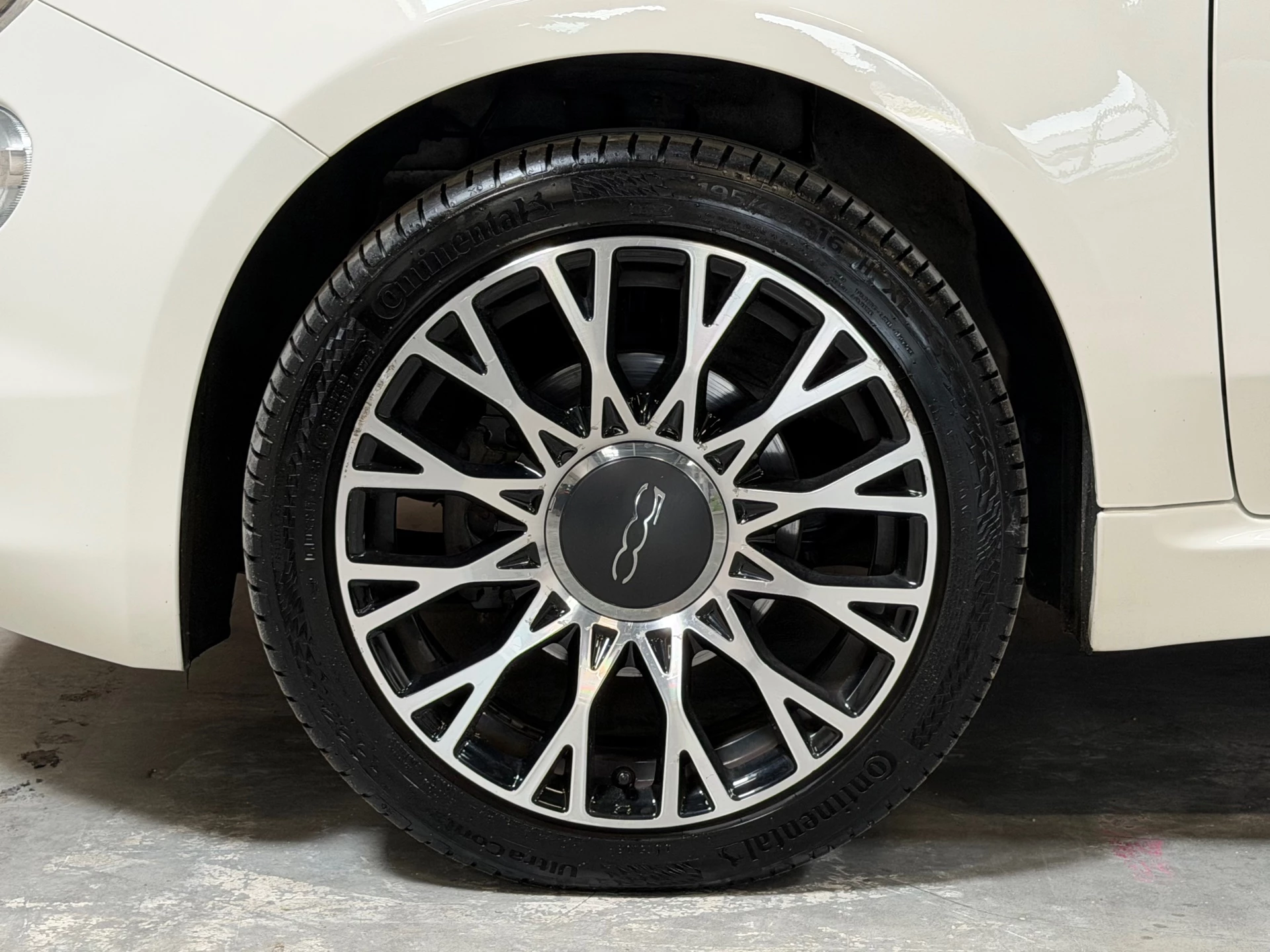 Hoofdafbeelding Fiat 500