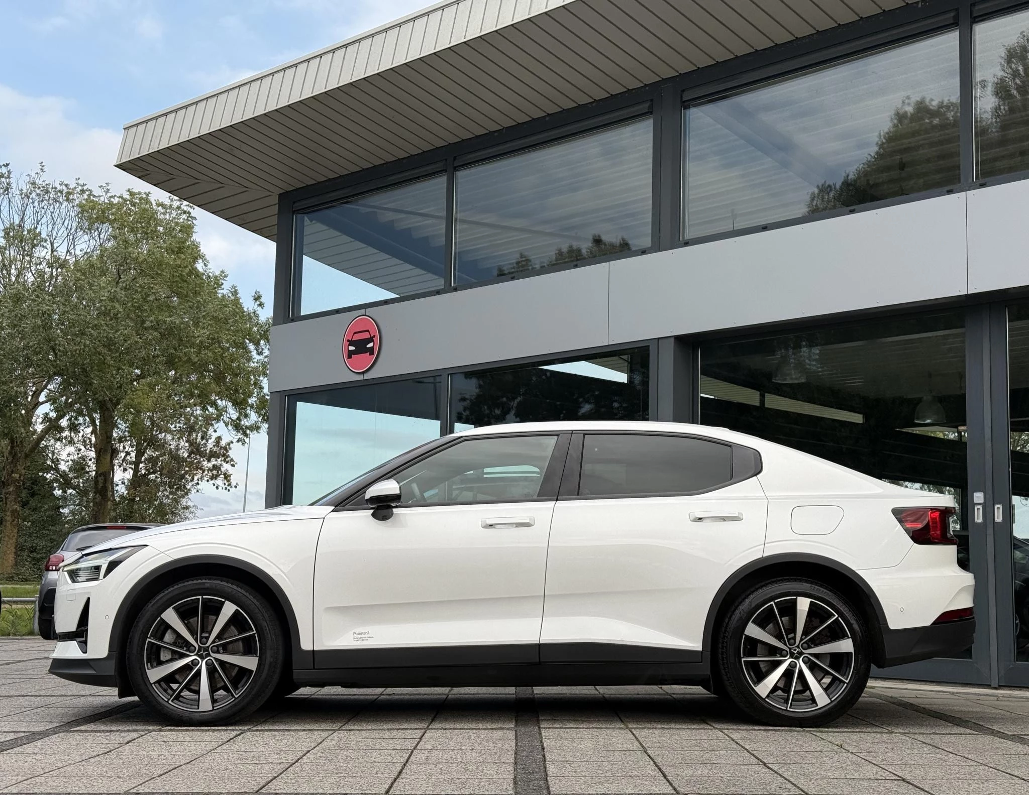Hoofdafbeelding Polestar 2