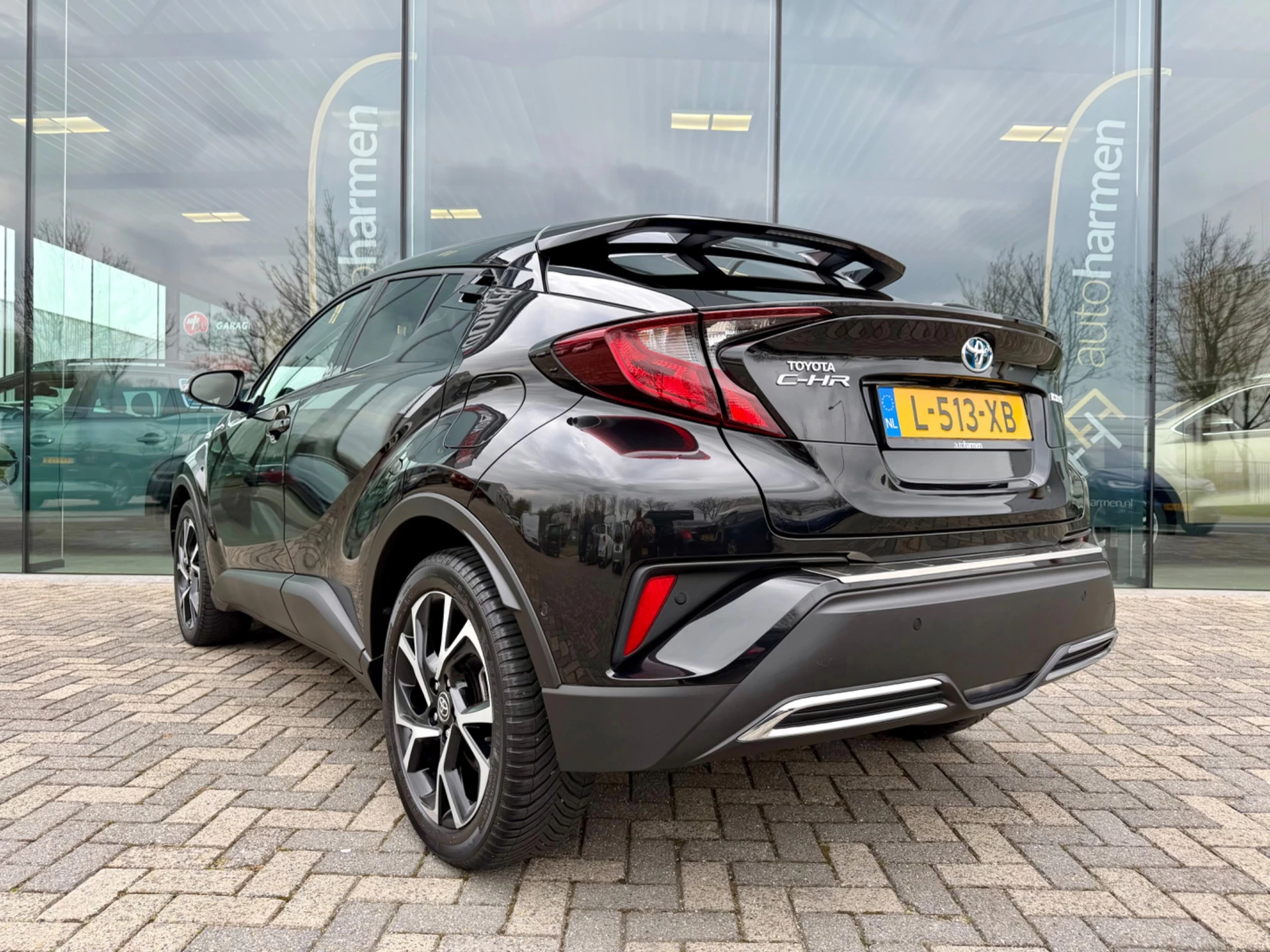 Hoofdafbeelding Toyota C-HR