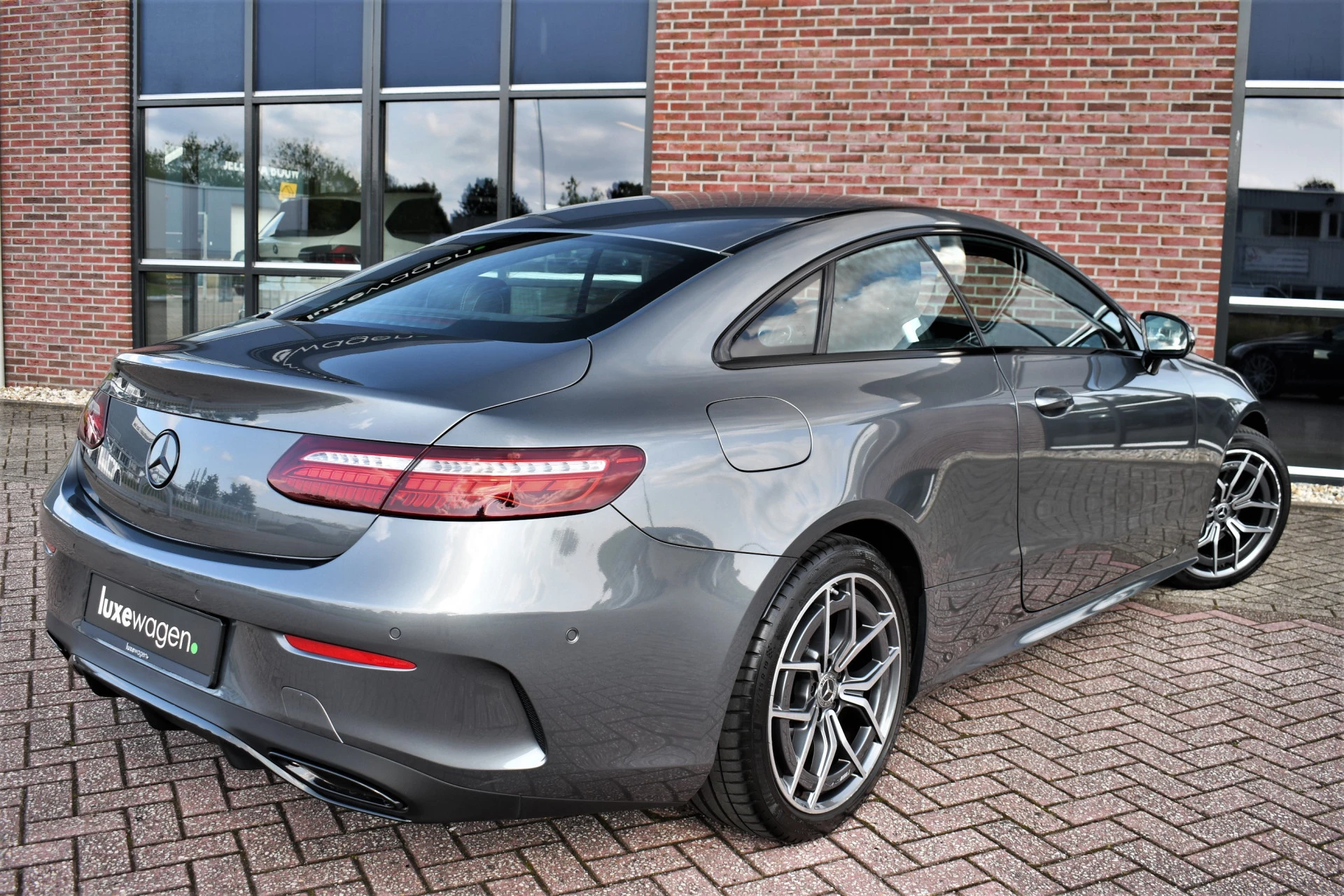 Hoofdafbeelding Mercedes-Benz E-Klasse