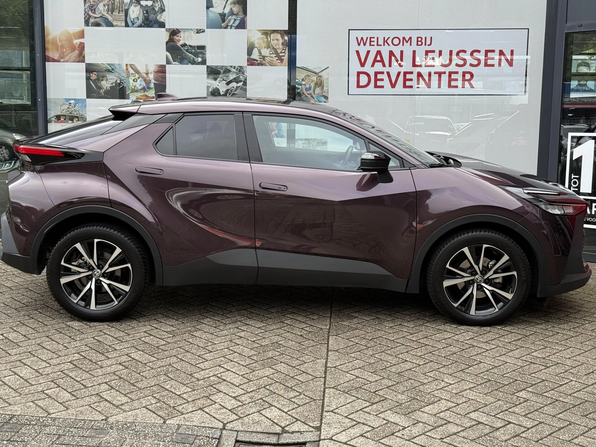 Hoofdafbeelding Toyota C-HR