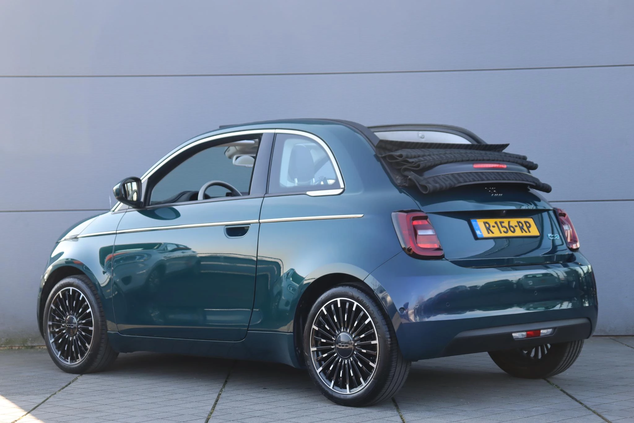 Hoofdafbeelding Fiat 500C