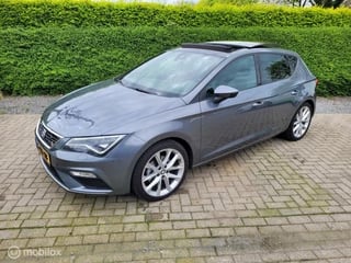 Seat Leon 1.4 TSI FR Business Intense - DSG|PANO|Alcantara|Adapt.cruise|Lane assist