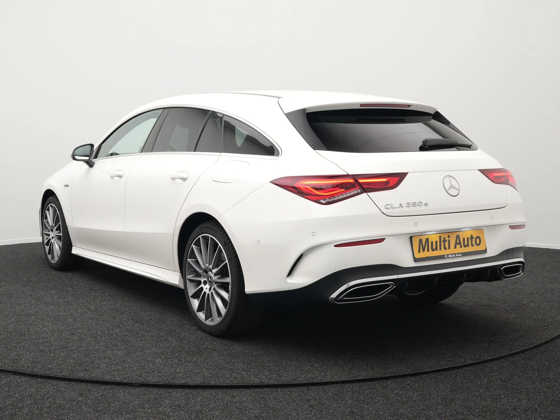 Hoofdafbeelding Mercedes-Benz CLA
