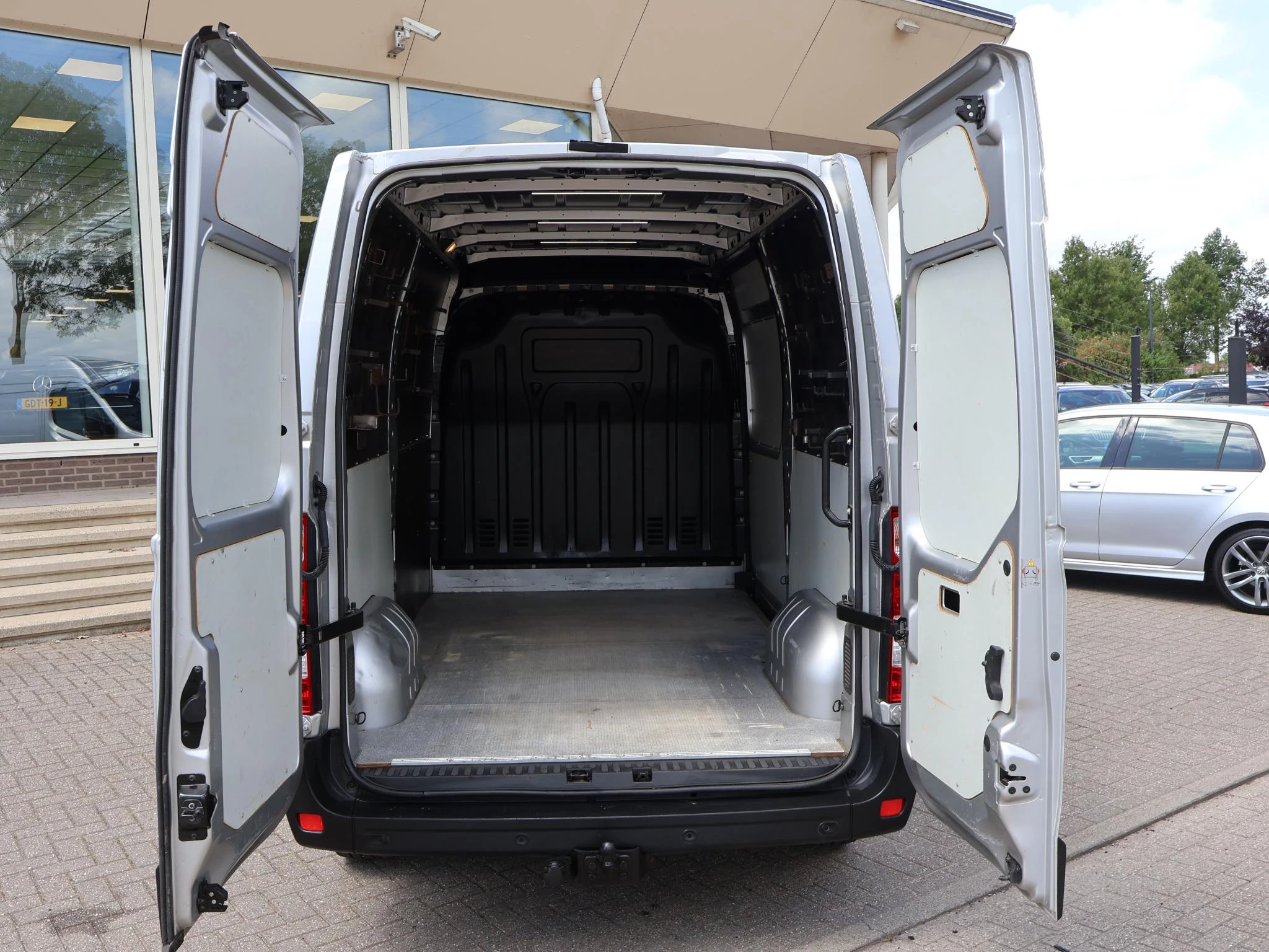 Hoofdafbeelding Nissan NV400