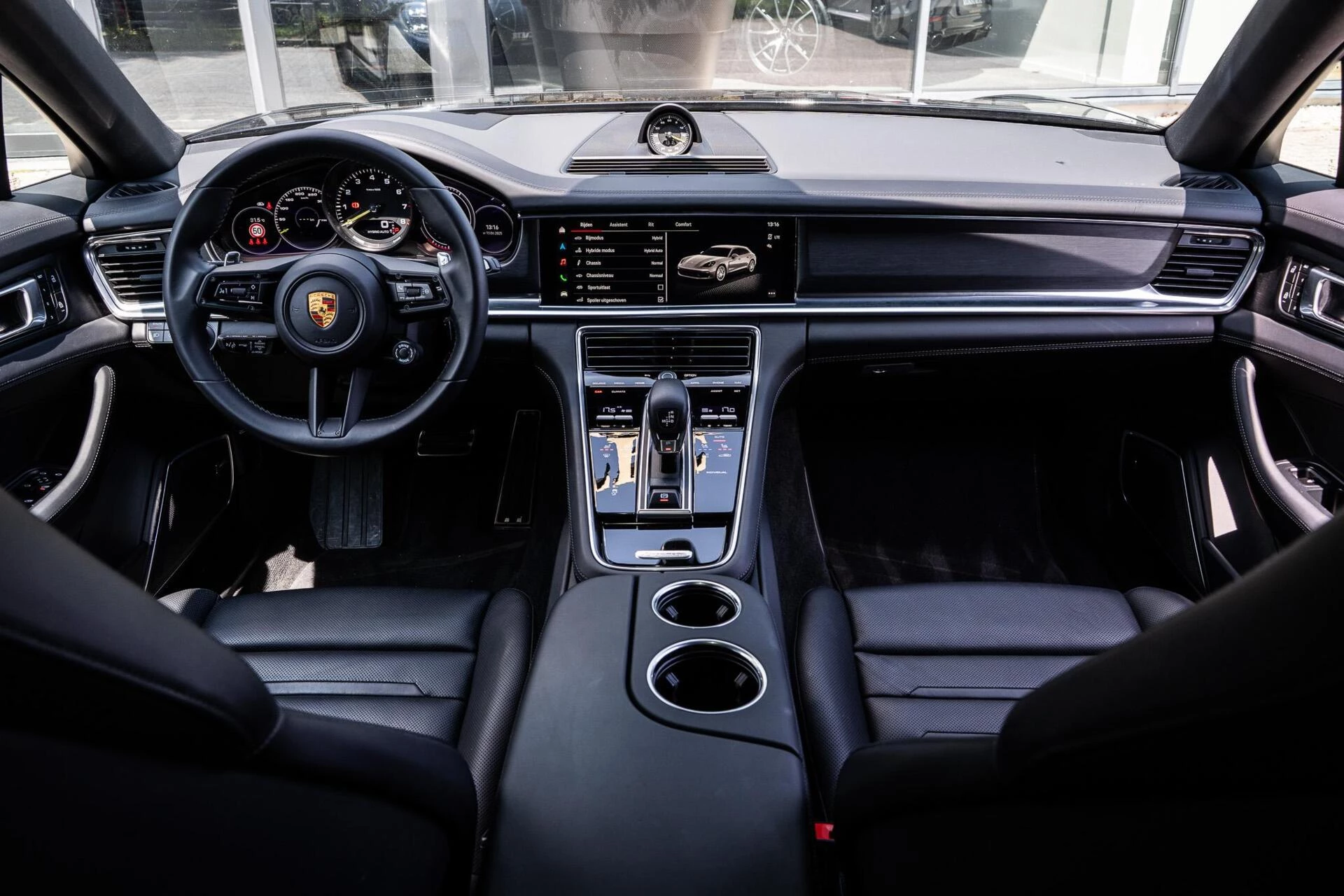 Hoofdafbeelding Porsche Panamera