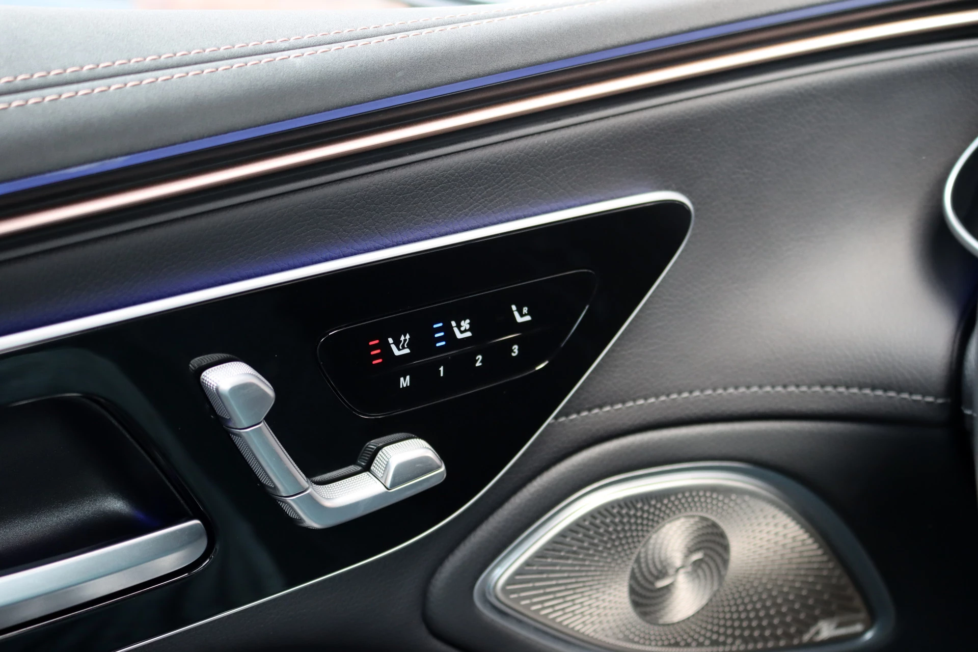 Hoofdafbeelding Mercedes-Benz EQS