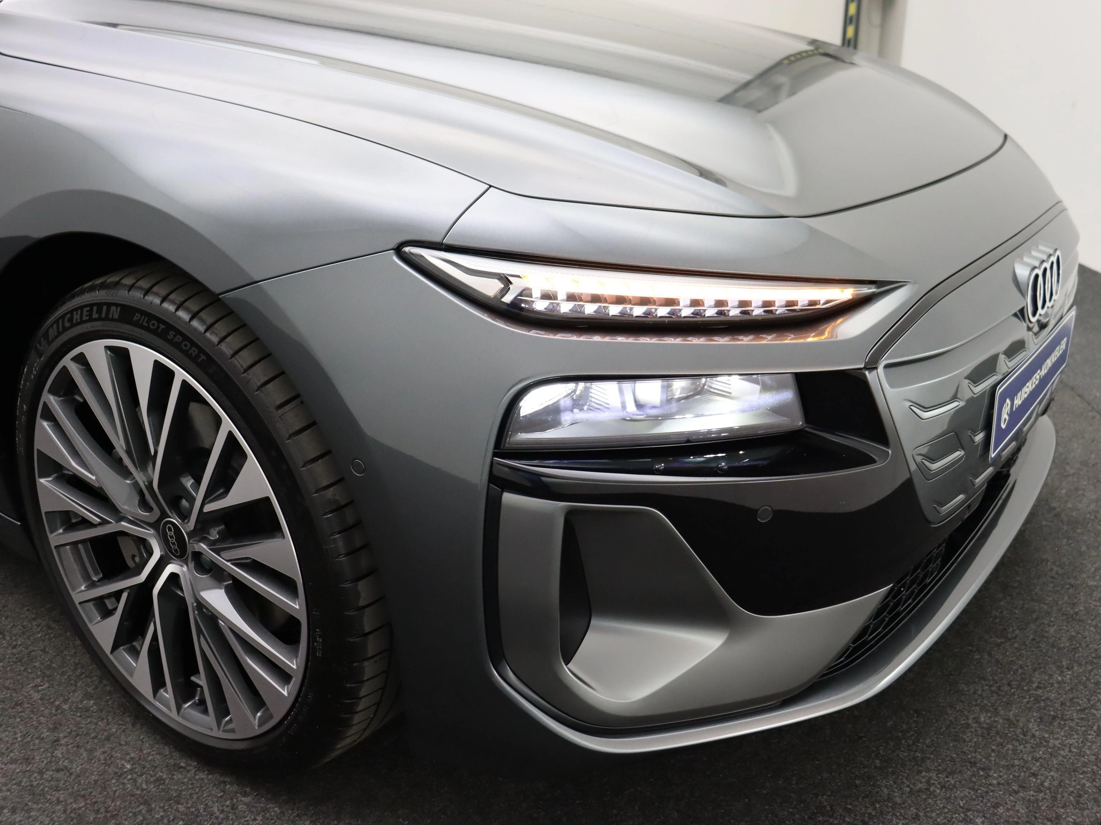 Hoofdafbeelding Audi A6 e-tron