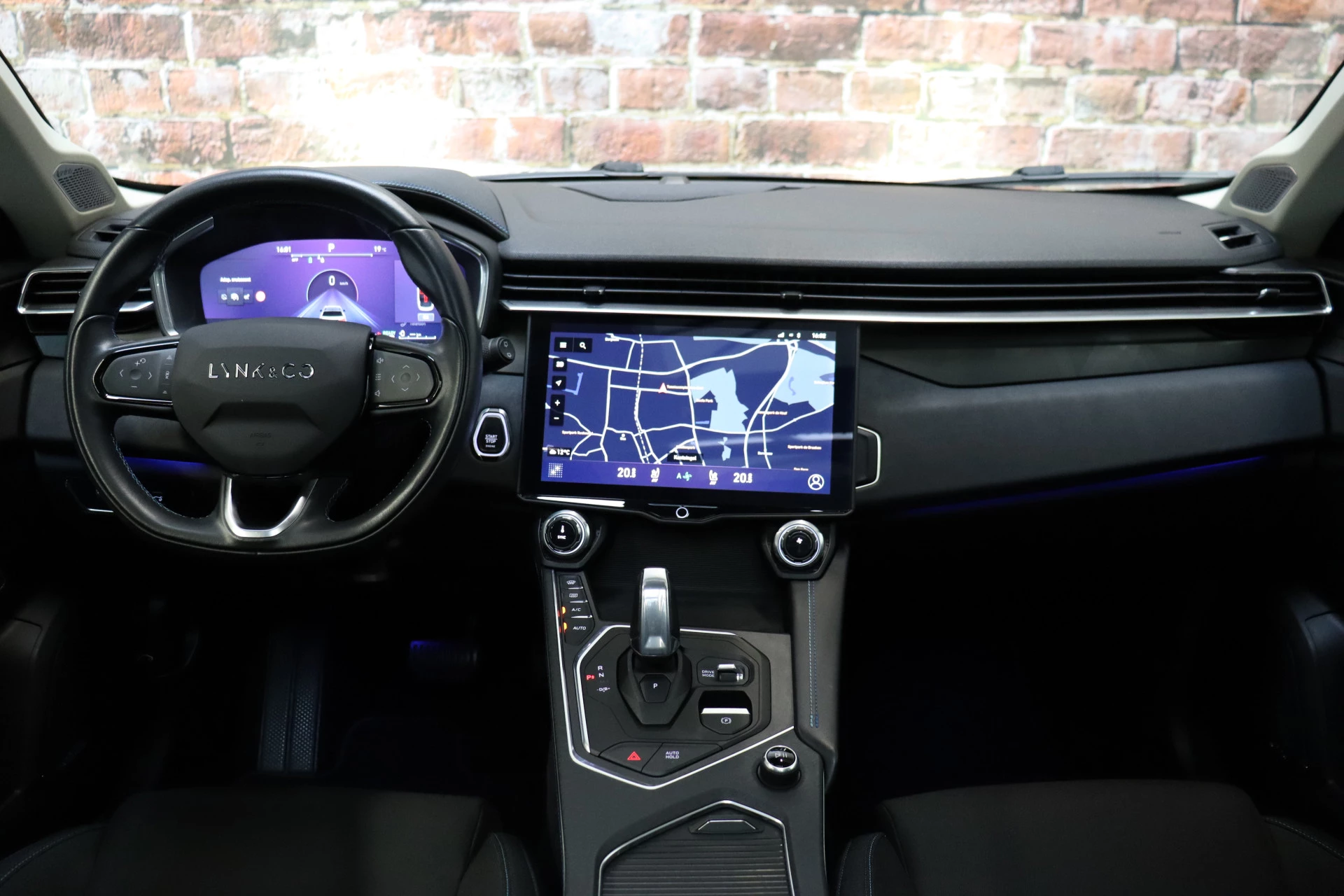 Hoofdafbeelding Lynk & Co 01