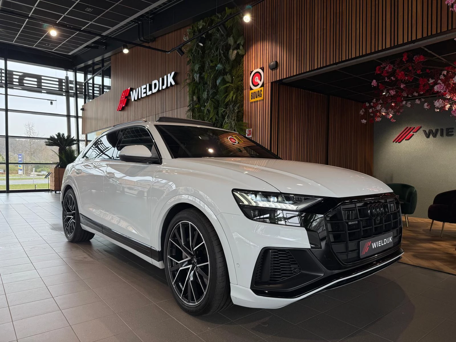 Hoofdafbeelding Audi Q8
