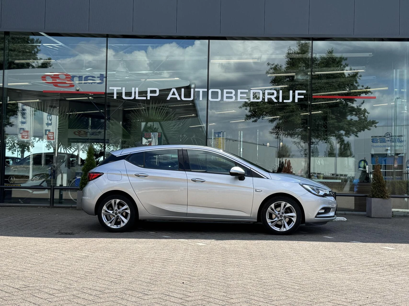 Hoofdafbeelding Opel Astra