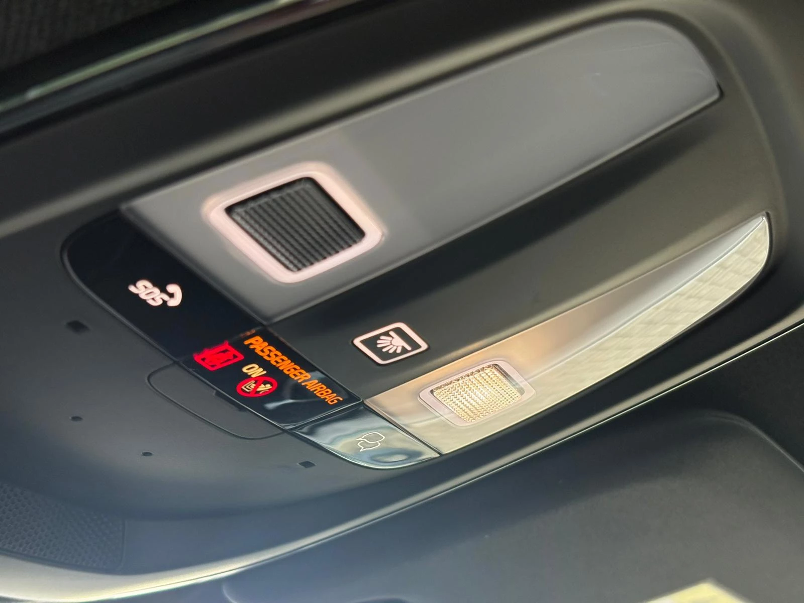 Hoofdafbeelding Volvo C40