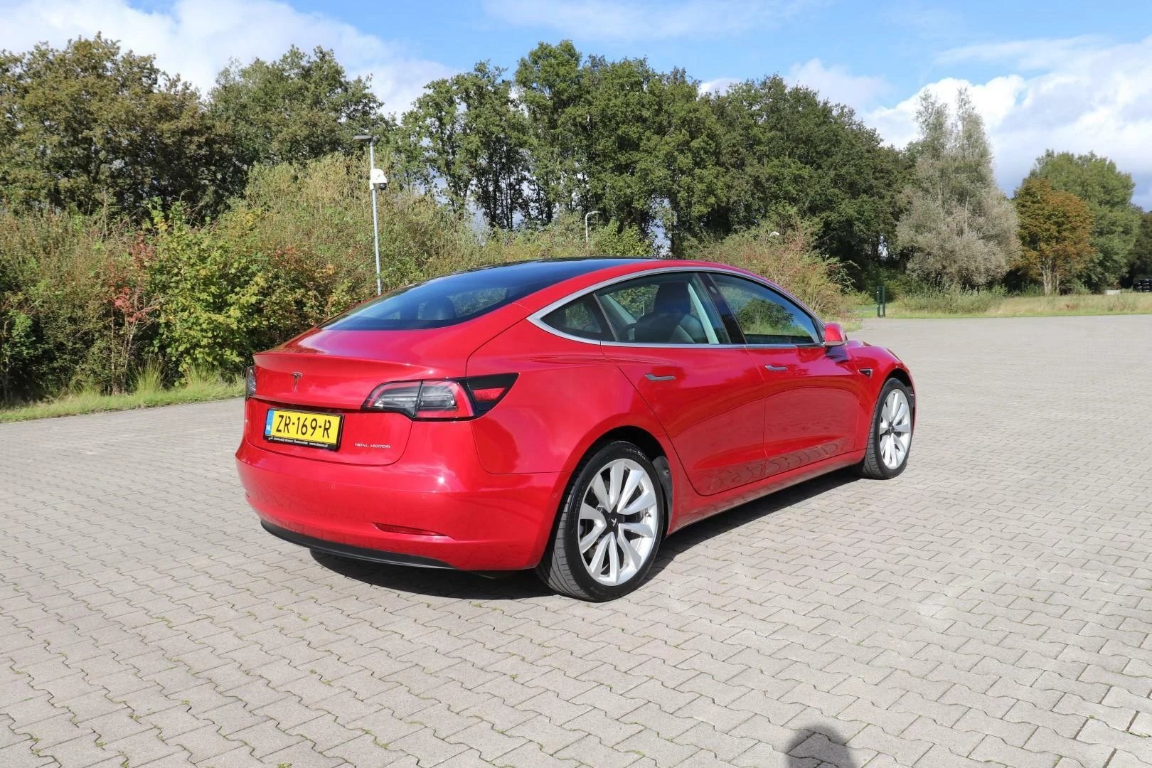 Hoofdafbeelding Tesla Model 3