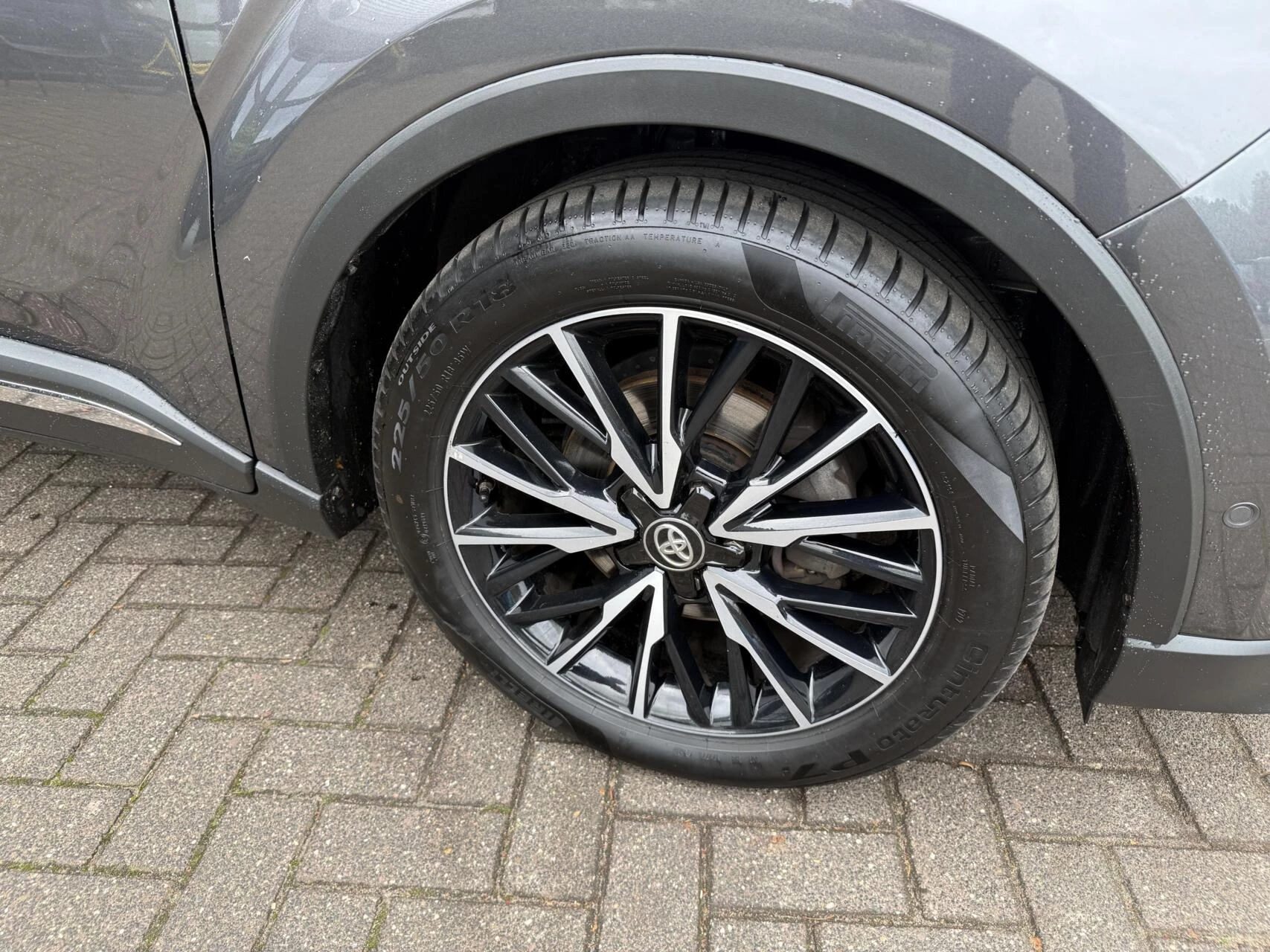 Hoofdafbeelding Toyota C-HR