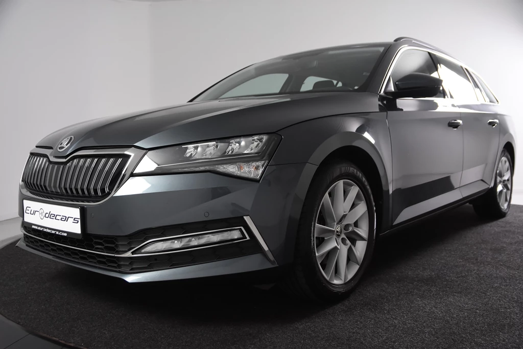 Hoofdafbeelding Škoda Superb