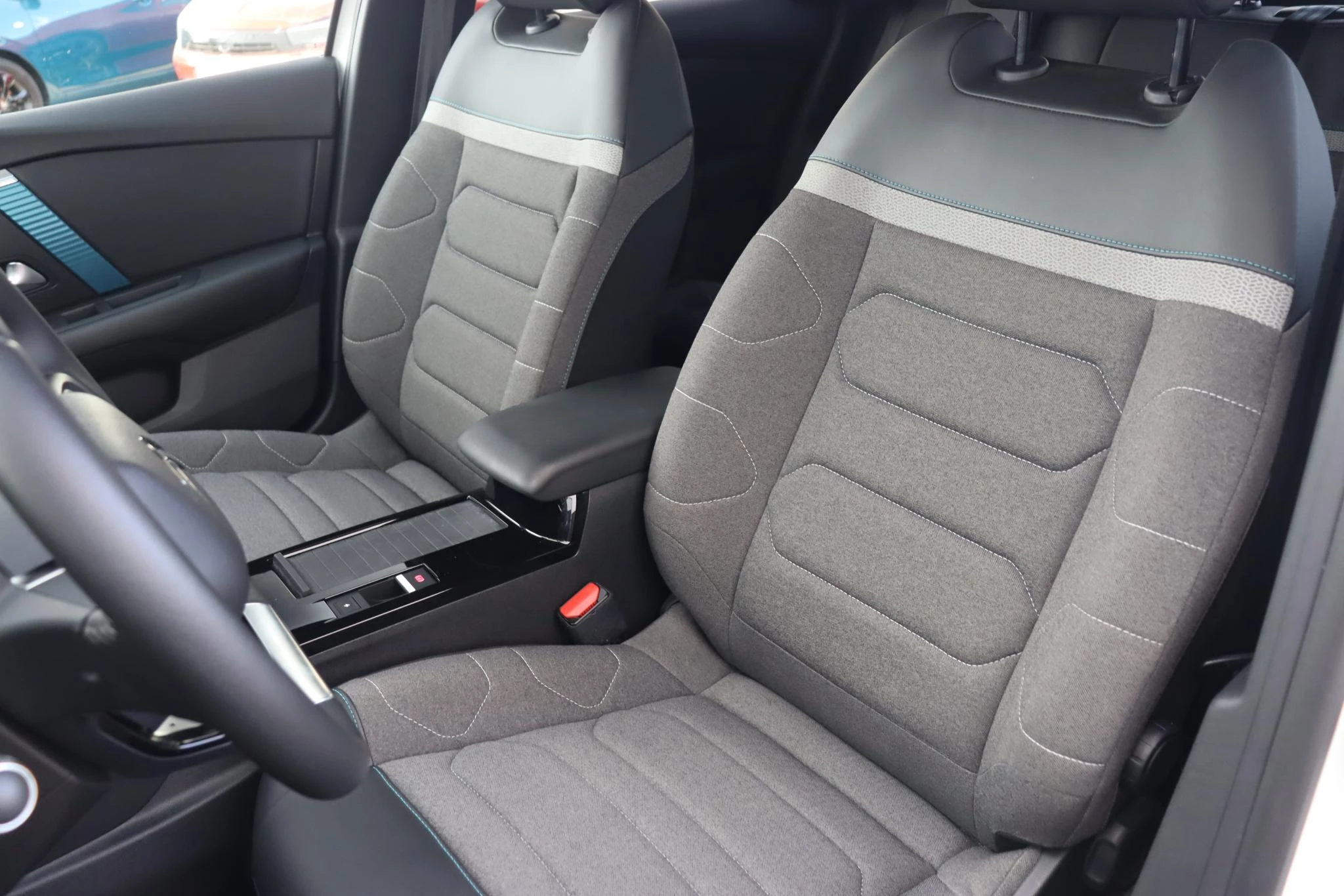Hoofdafbeelding Citroën ë-C4