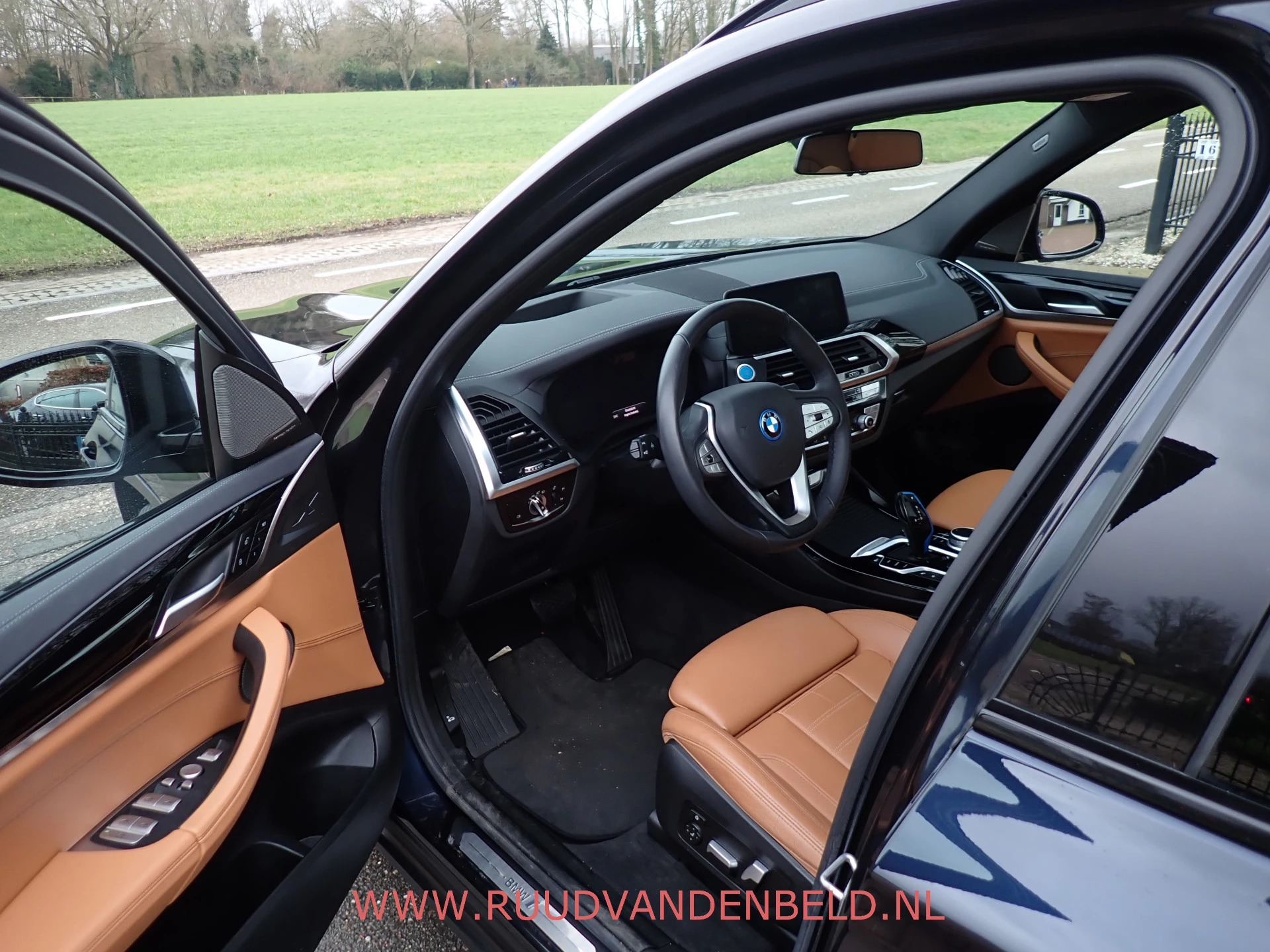 Hoofdafbeelding BMW iX3