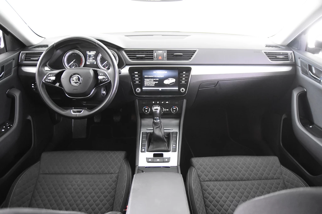 Hoofdafbeelding Škoda Superb