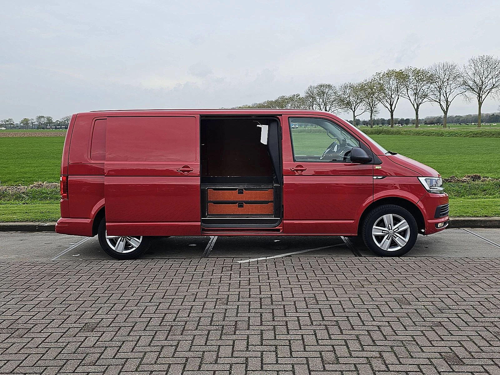 Hoofdafbeelding Volkswagen Transporter