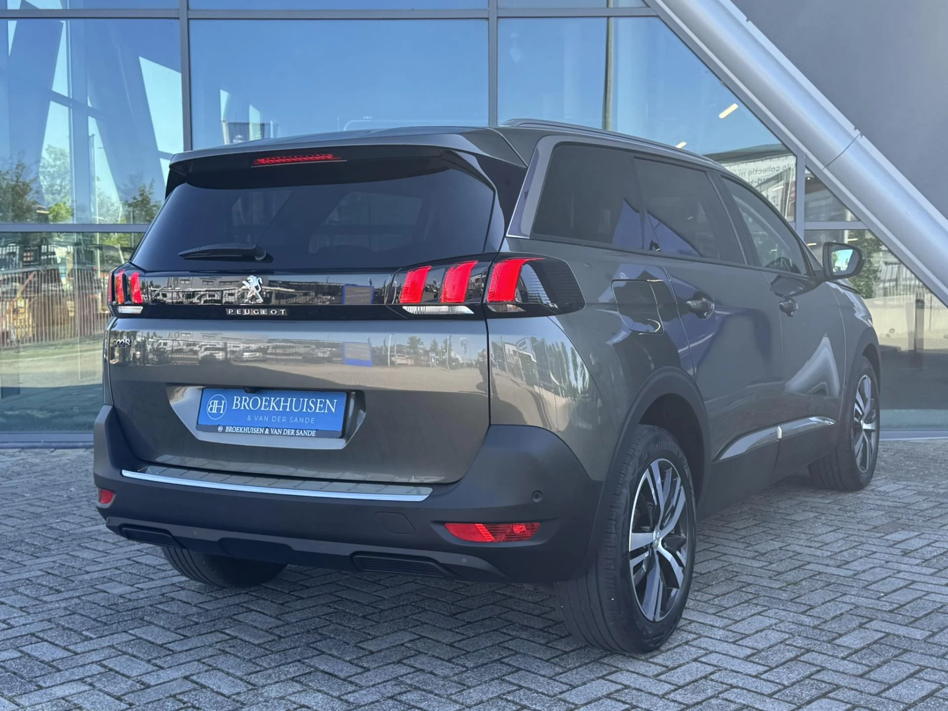 Hoofdafbeelding Peugeot 5008