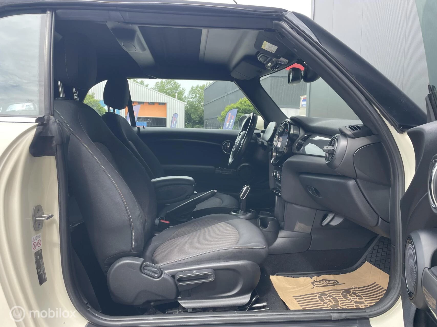 Hoofdafbeelding MINI Cooper Cabrio