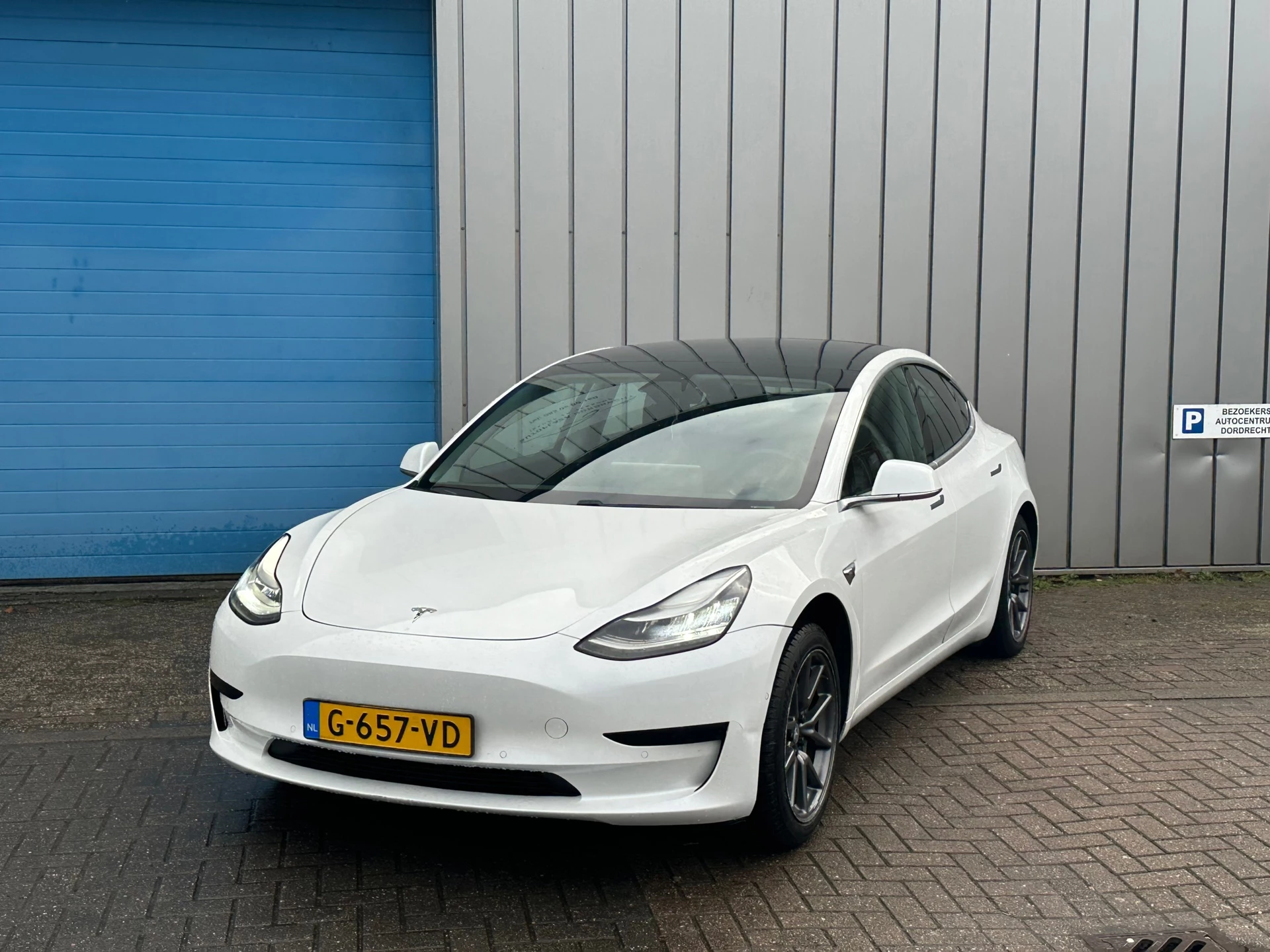 Hoofdafbeelding Tesla Model 3