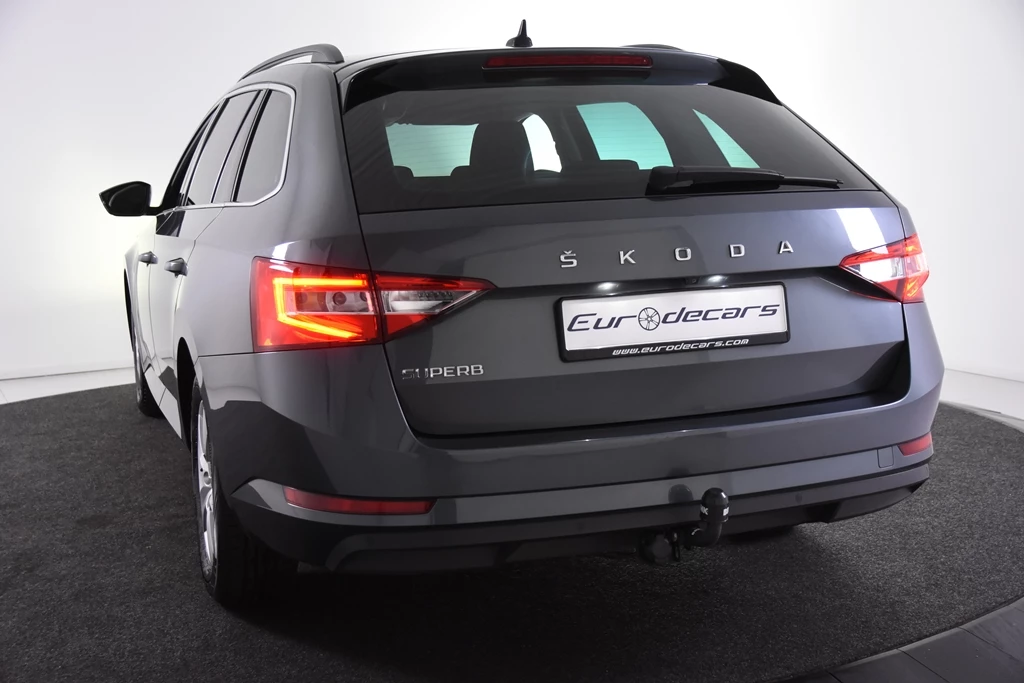 Hoofdafbeelding Škoda Superb