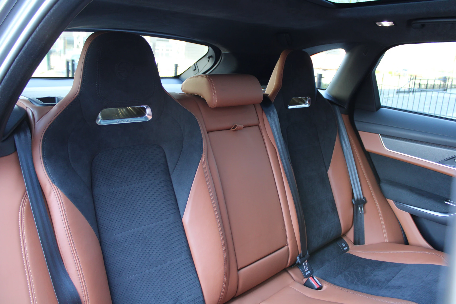 Hoofdafbeelding Jaguar F-PACE
