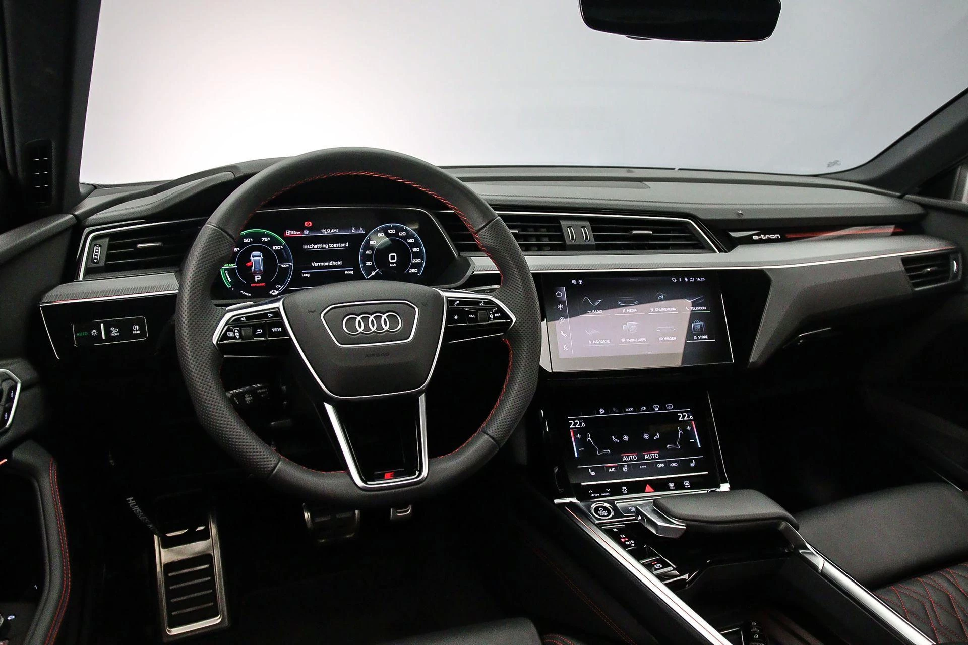 Hoofdafbeelding Audi Q8 e-tron