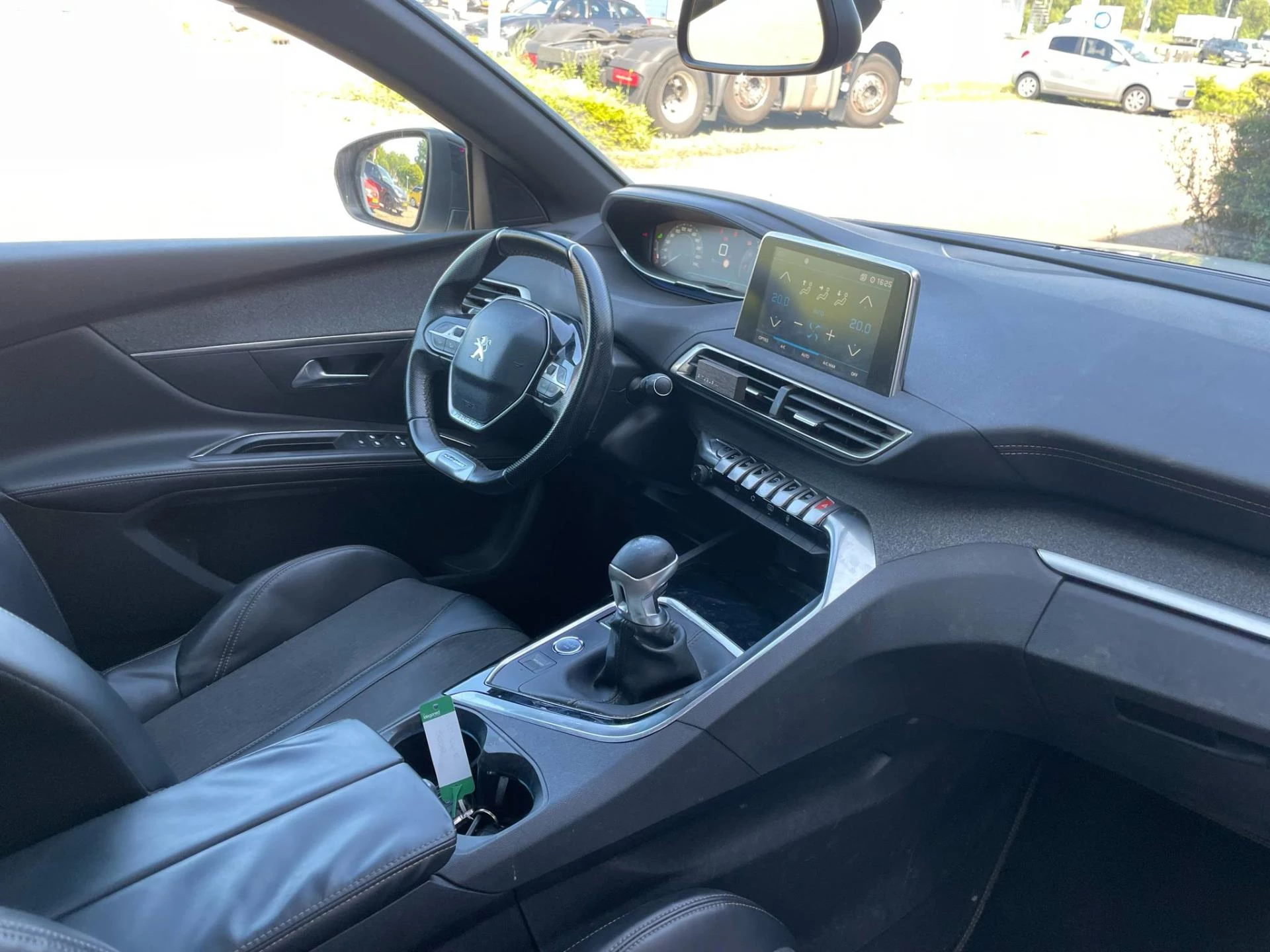 Hoofdafbeelding Peugeot 5008
