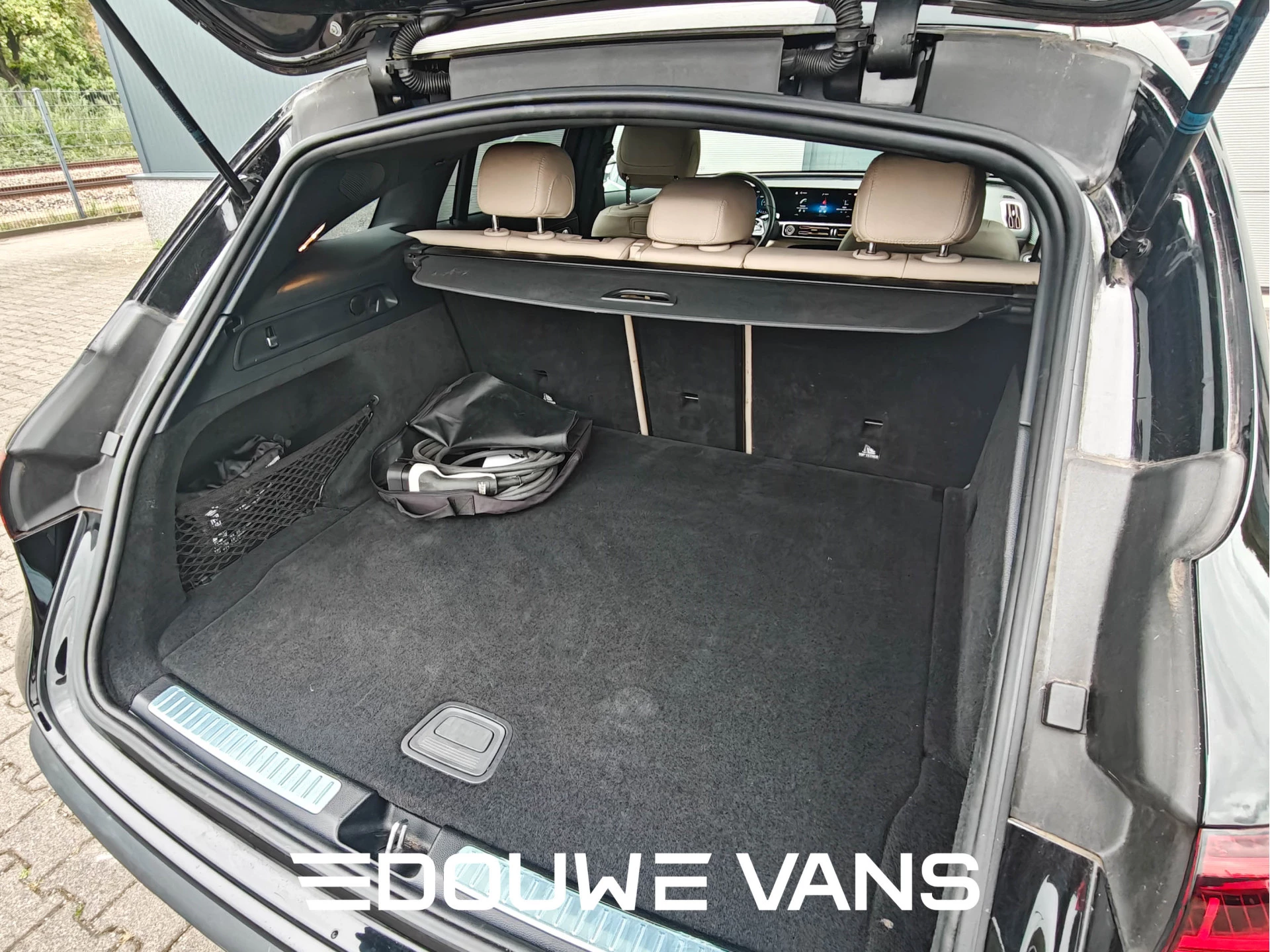 Hoofdafbeelding Mercedes-Benz EQC