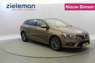 Hoofdafbeelding Renault Mégane Estate Renault Mégane Estate 1.2 TCe Serie Signature Exclusiv - Panorama, Massage, Leer, Stoelverw.