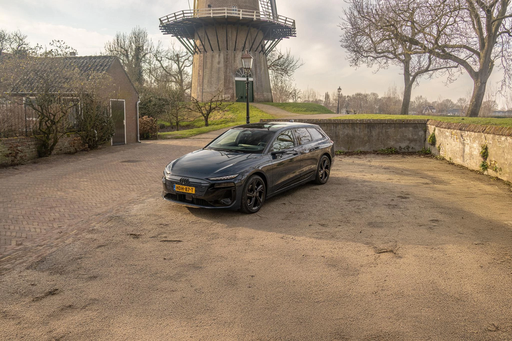 Hoofdafbeelding Audi A6 e-tron