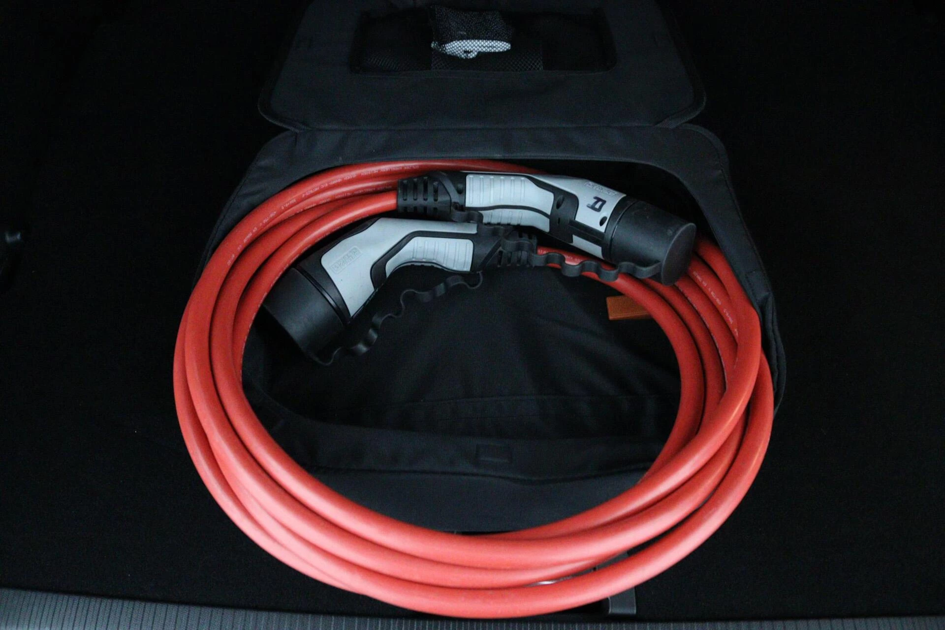 Hoofdafbeelding Peugeot e-2008
