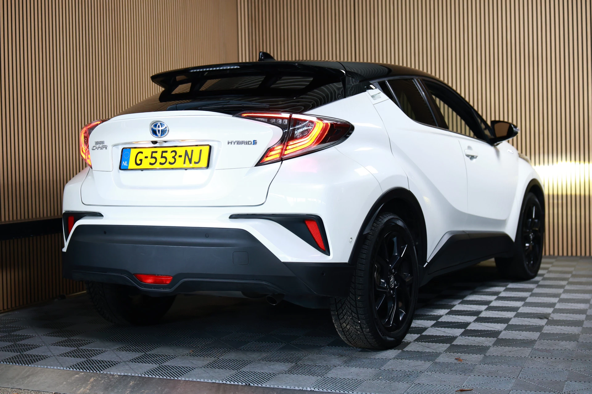 Hoofdafbeelding Toyota C-HR