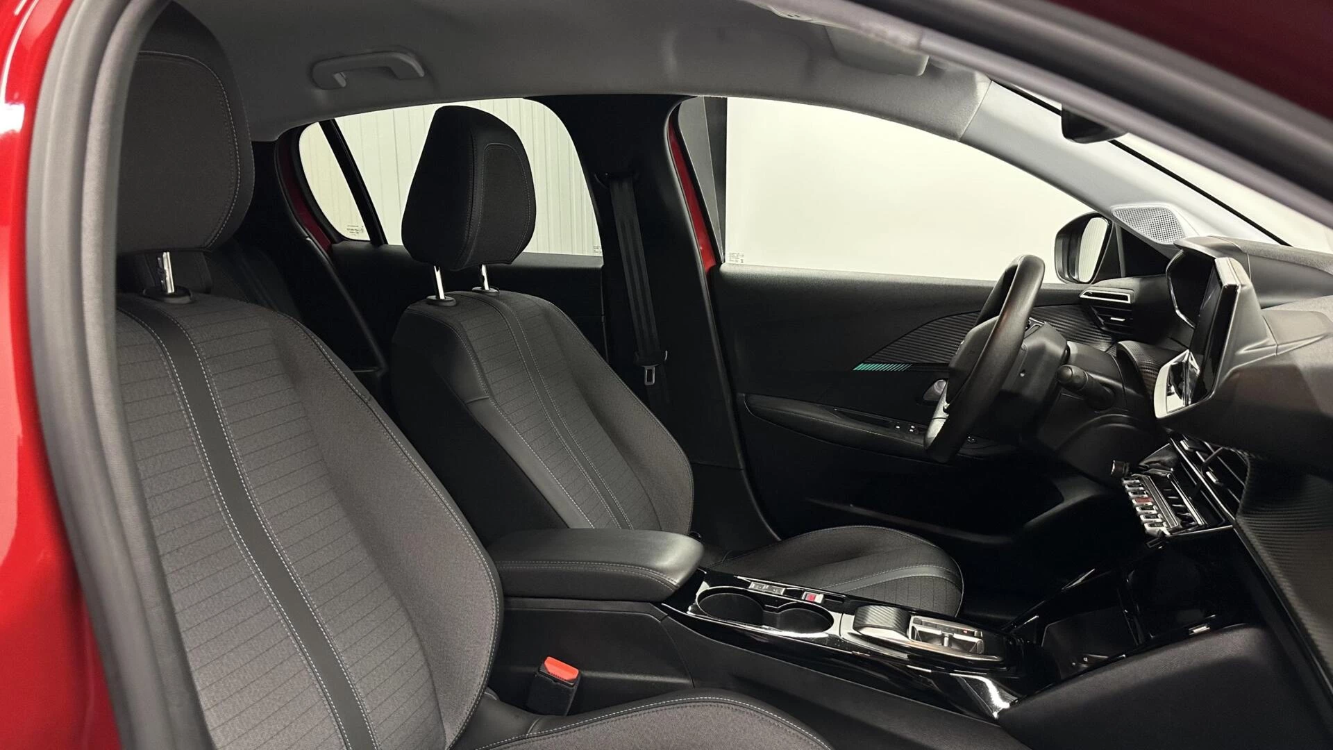 Hoofdafbeelding Peugeot e-208