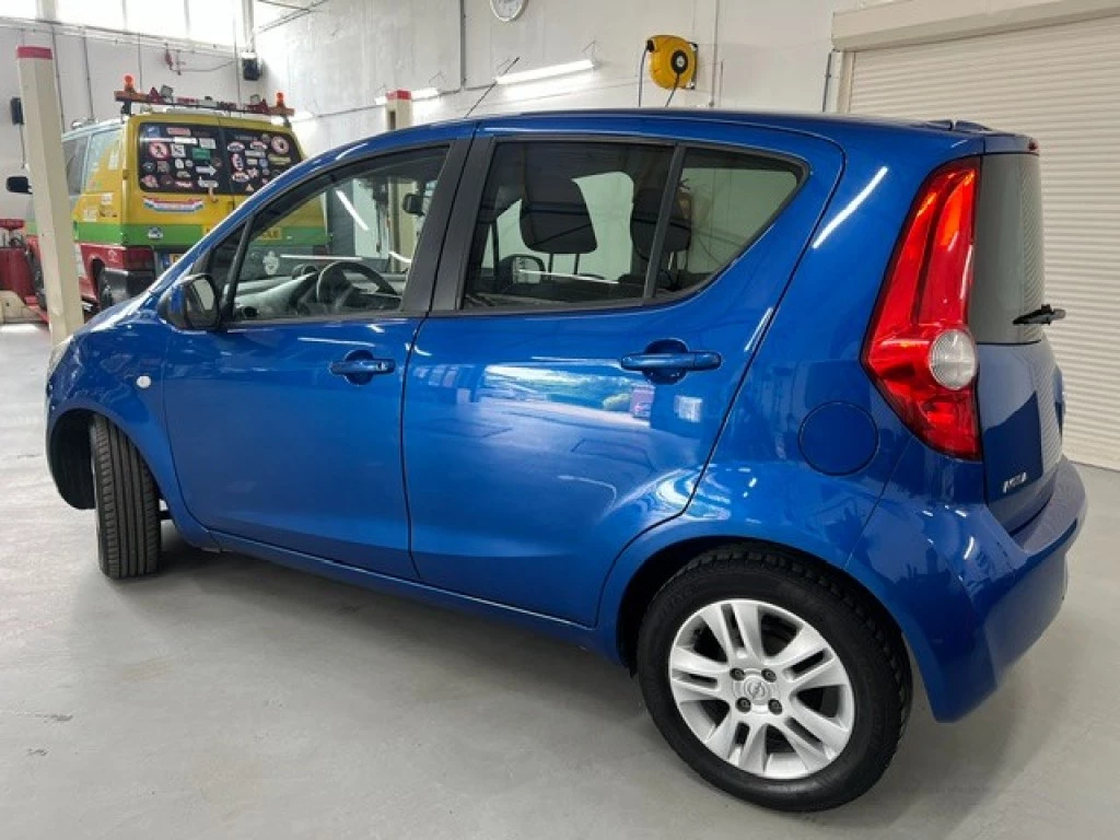 Hoofdafbeelding Opel Agila