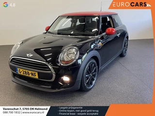 Hoofdafbeelding MINI One Mini One 1.2 Business Airco Parkeersensoren achter Stoelverwarming Lichtmetalen velgen 16"