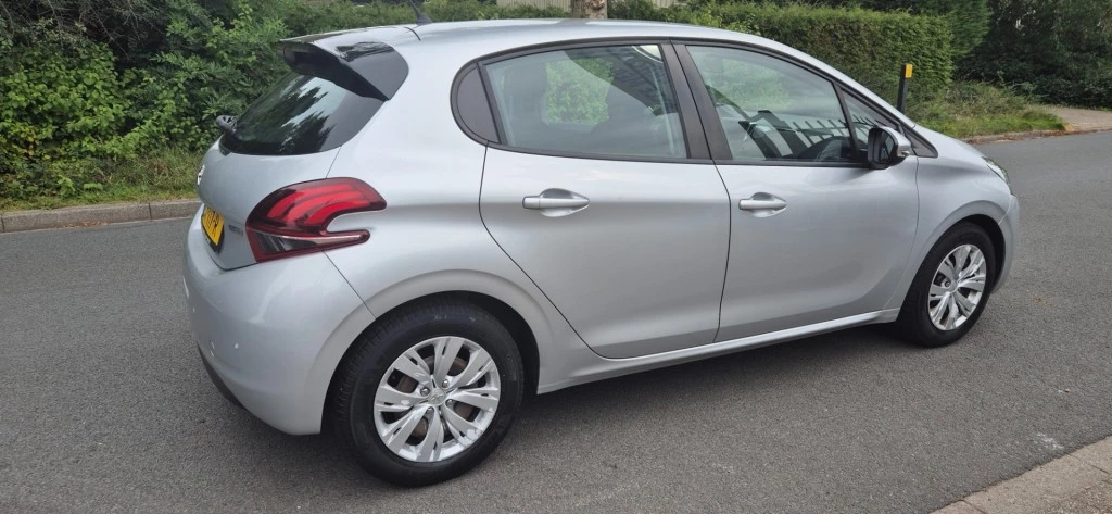 Hoofdafbeelding Peugeot 208