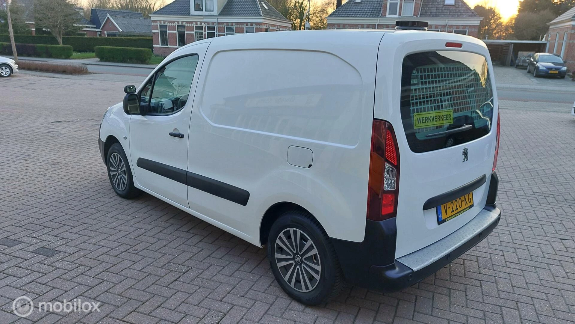 Hoofdafbeelding Peugeot Partner