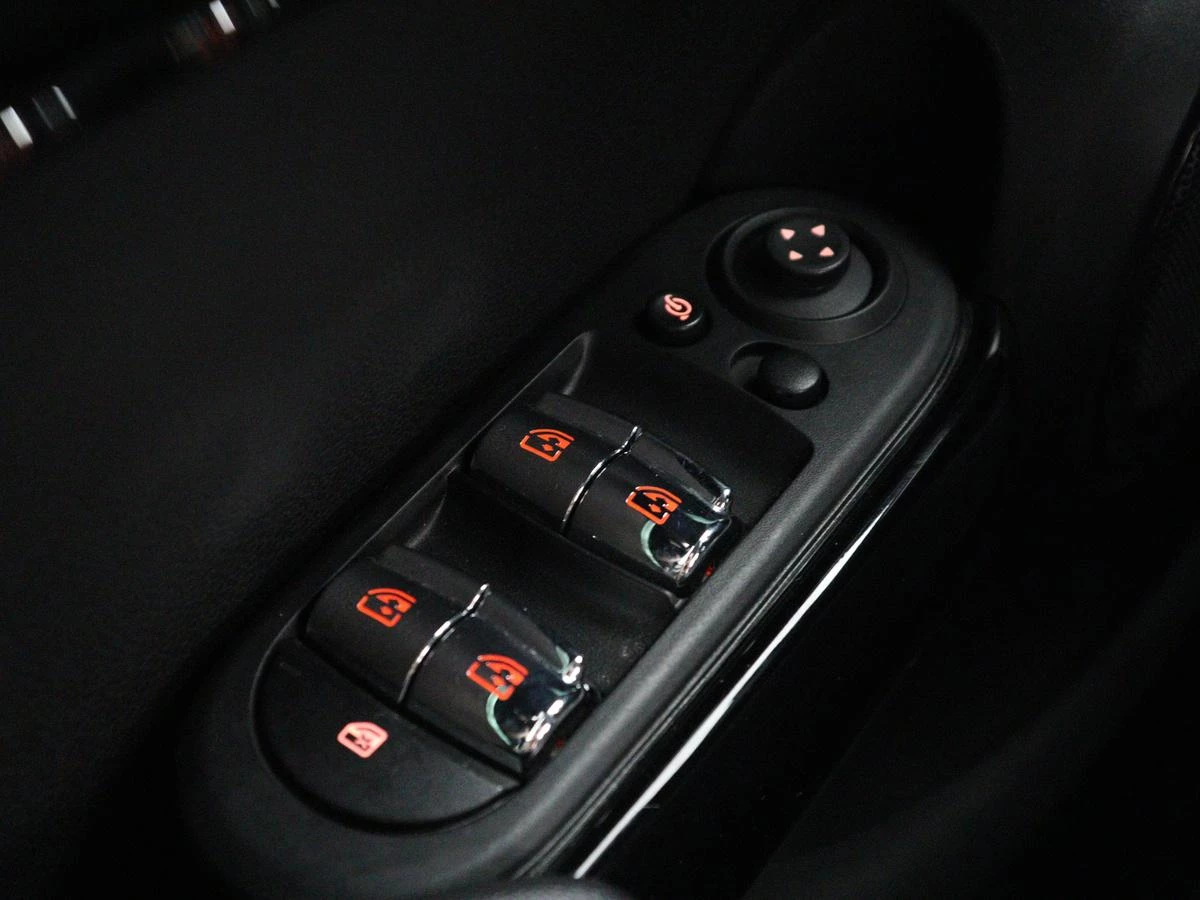 Hoofdafbeelding MINI One