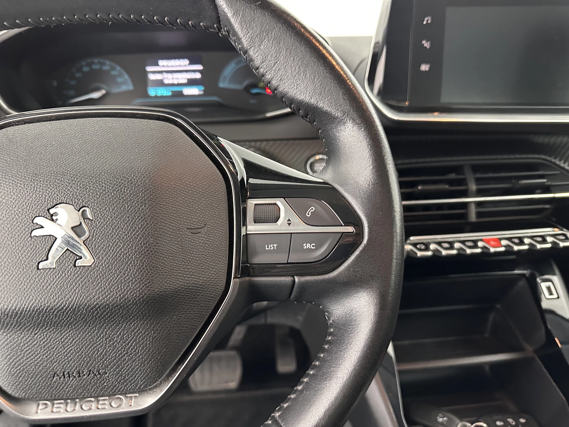 Hoofdafbeelding Peugeot e-208