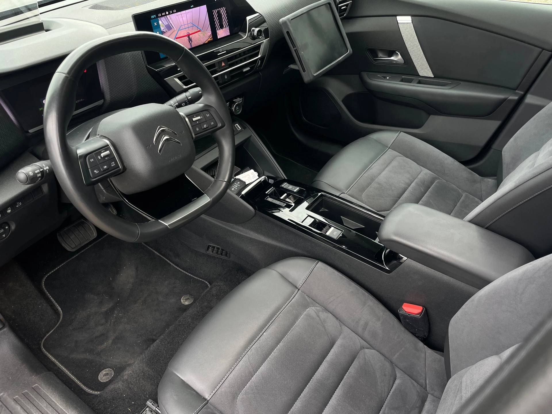 Hoofdafbeelding Citroën ë-C4 X