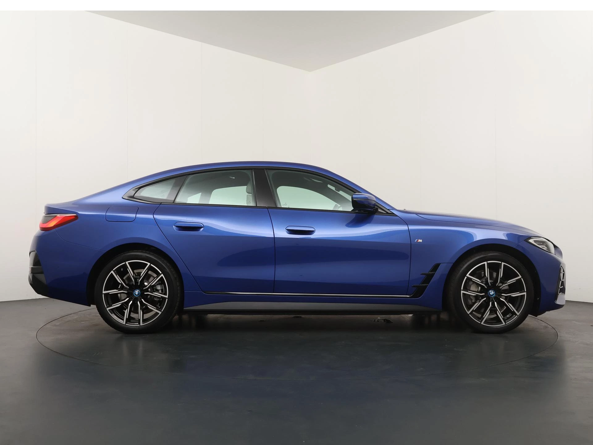 Hoofdafbeelding BMW i4