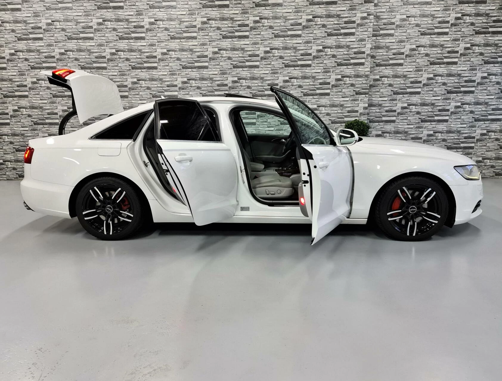 Hoofdafbeelding Audi A6