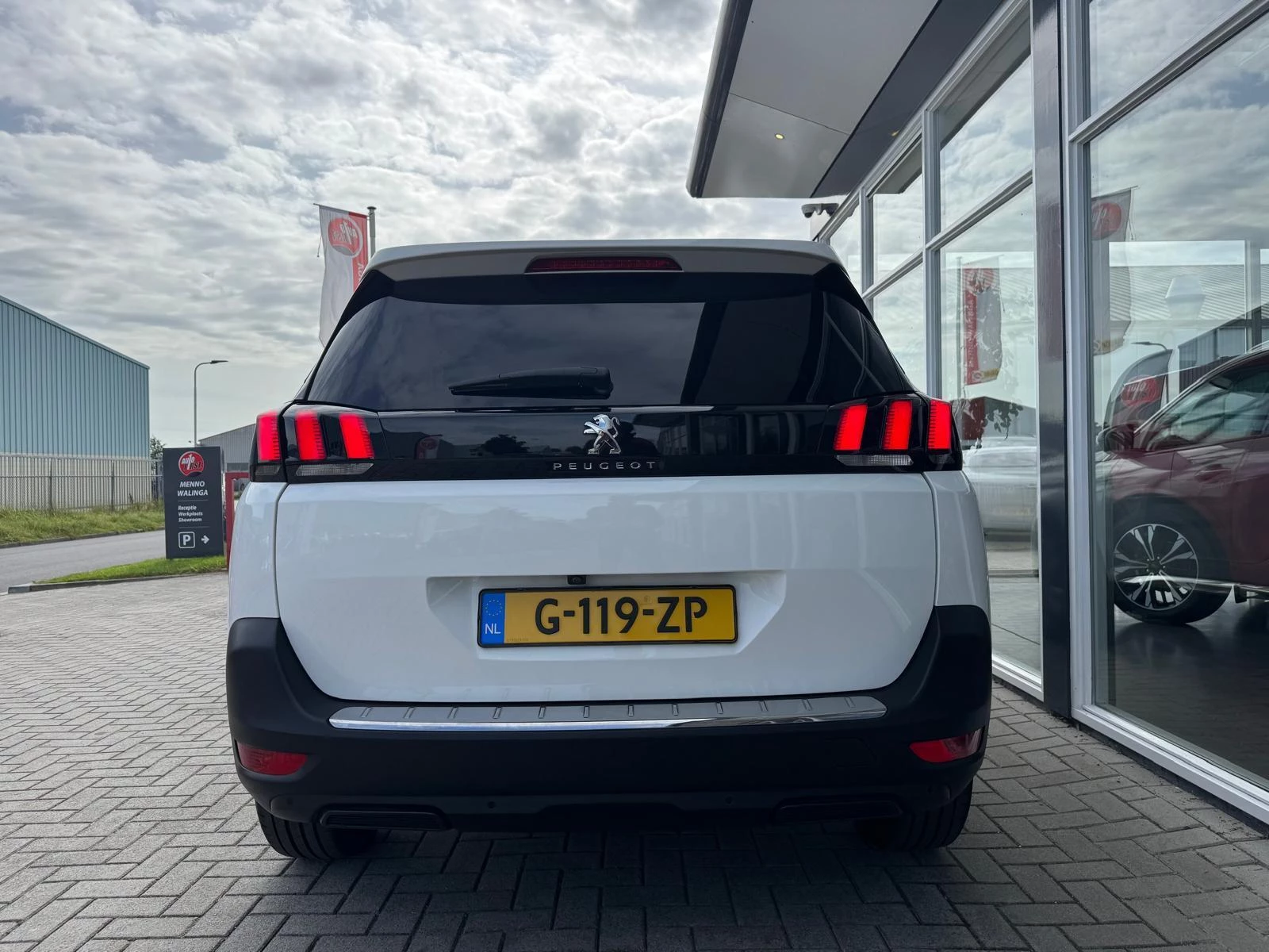 Hoofdafbeelding Peugeot 5008